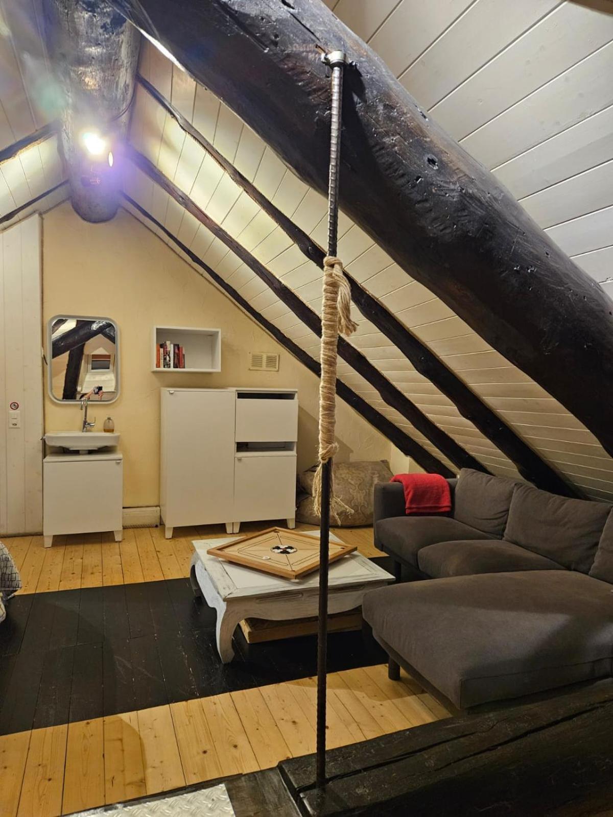 Апартаменты Airolo With Private Parking Экстерьер фото